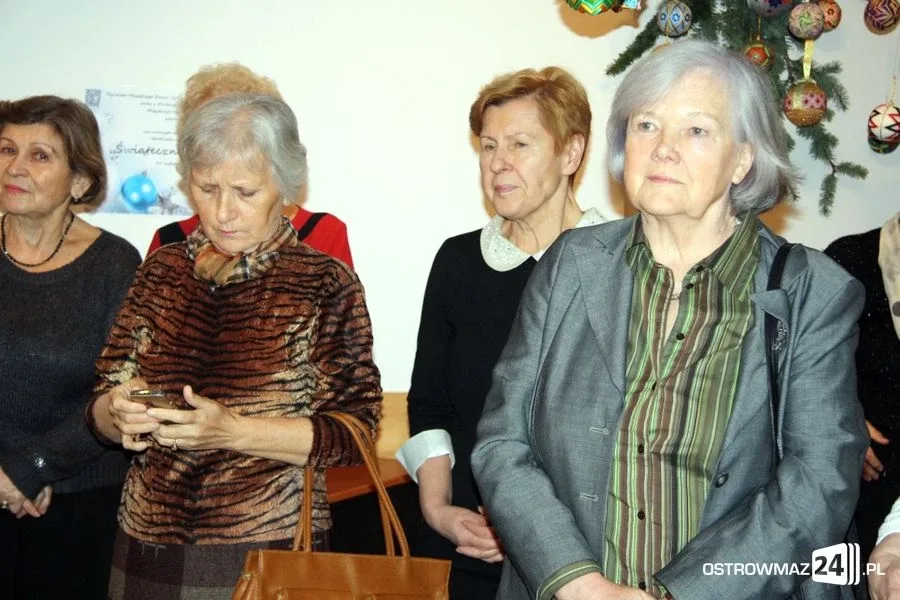 Wystawa bombek Klubu Kolorowej Nitki (zdjęcia)