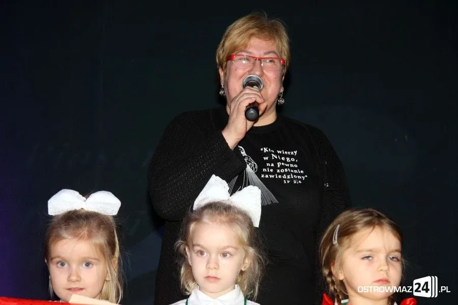 Dzieci śpiewały dla babć i dziadków (zdjęcia, wideo)