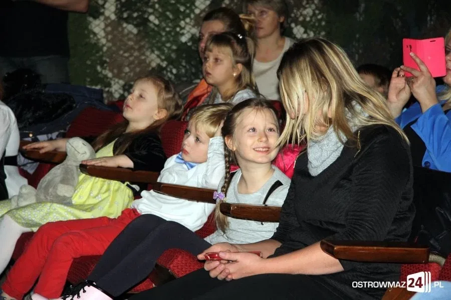 Dzieci śpiewały dla babć i dziadków (zdjęcia, wideo)