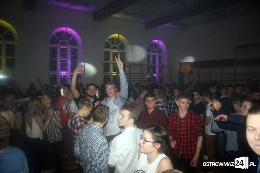 Dyskoteka w "Koperniczku" (zdjęcia, wideo)