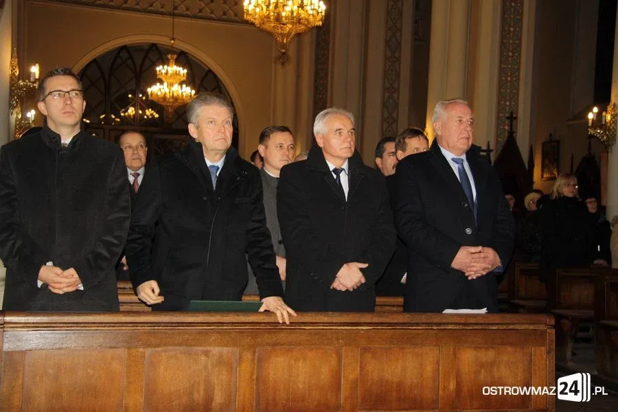 Samorządowcy z całego powiatu uczcili zmarłych