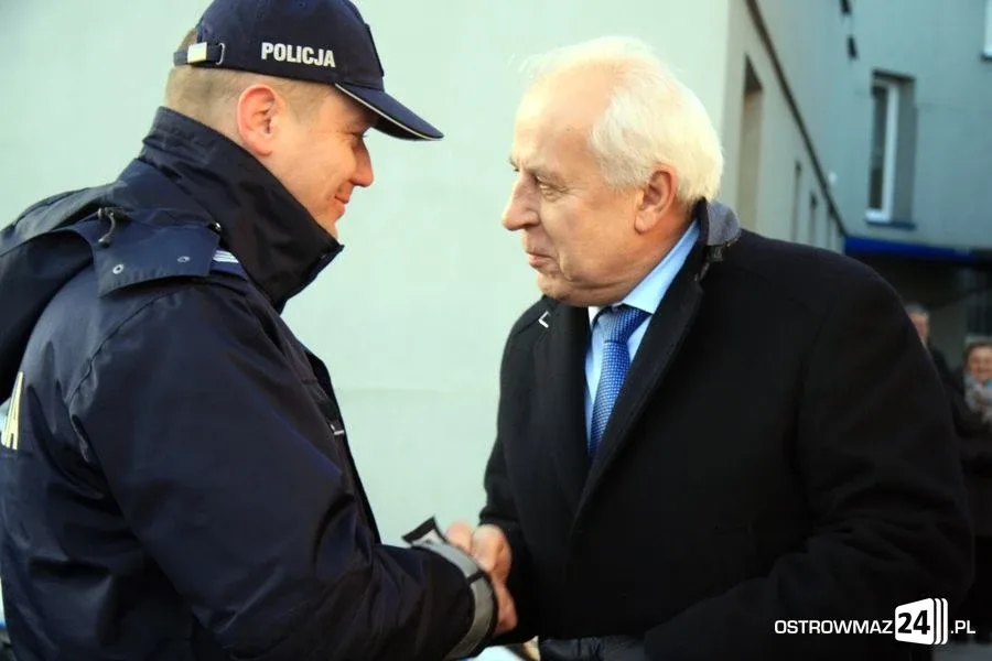 Nowe radiowozy w ostrowskiej policji (zdjęcia)