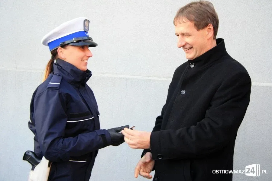 Nowe radiowozy w ostrowskiej policji (zdjęcia)