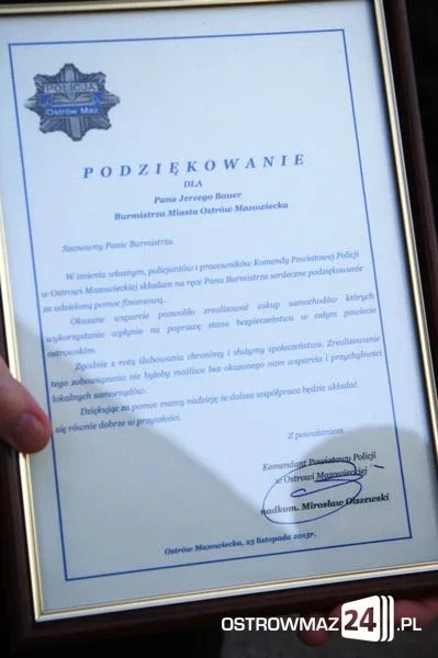 Nowe radiowozy w ostrowskiej policji (zdjęcia)