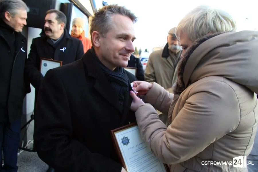 Nowe radiowozy w ostrowskiej policji (zdjęcia)