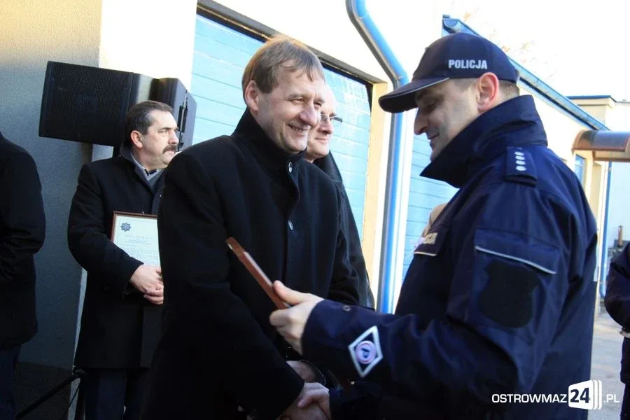 Nowe radiowozy w ostrowskiej policji (zdjęcia)