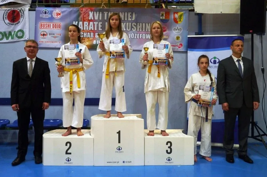 Karatecy OKKK z medalami w Józefowie (zdjęcia)