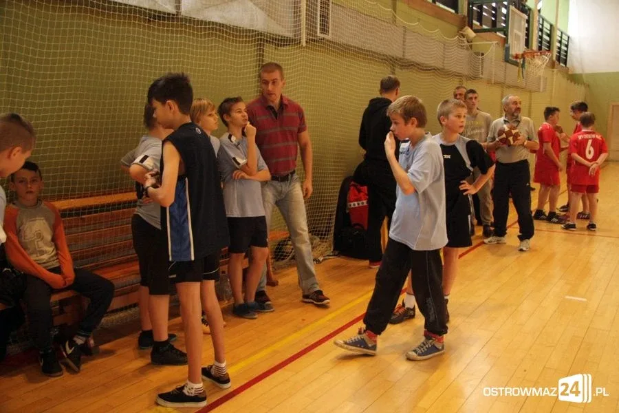Wystartowała szkolna liga koszykówki (zdjęcia)