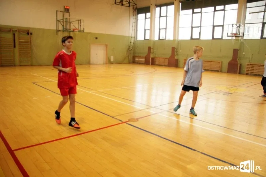 Wystartowała szkolna liga koszykówki (zdjęcia)