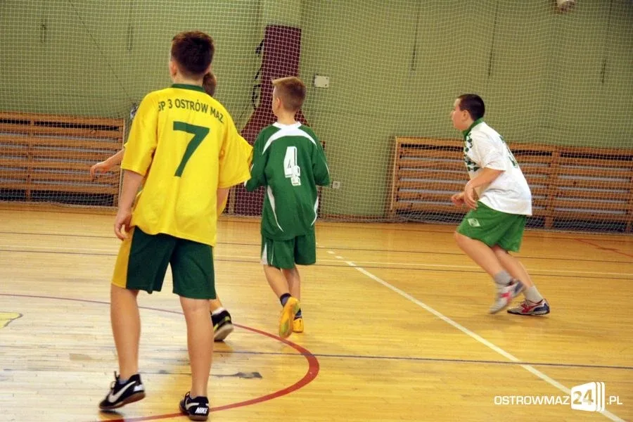 Wystartowała szkolna liga koszykówki (zdjęcia)