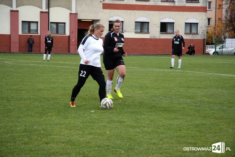 III liga kobiet: Ostrovia lepsza od DAF Płońsk (zdjęcia)