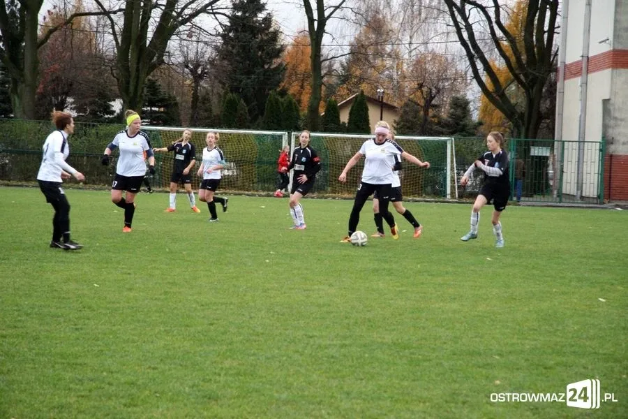 III liga kobiet: Ostrovia lepsza od DAF Płońsk (zdjęcia)