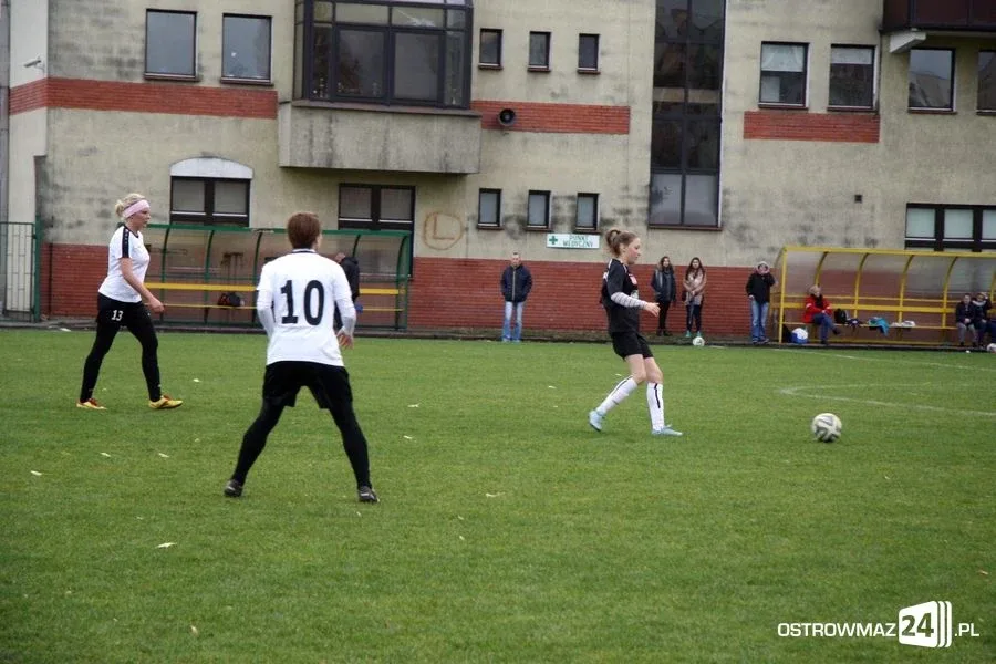 III liga kobiet: Ostrovia lepsza od DAF Płońsk (zdjęcia)