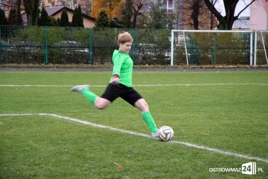 III liga kobiet: Ostrovia lepsza od DAF Płońsk (zdjęcia)