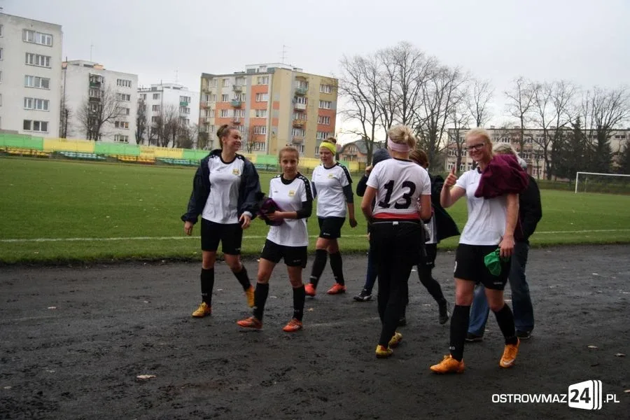 III liga kobiet: Ostrovia lepsza od DAF Płońsk (zdjęcia)