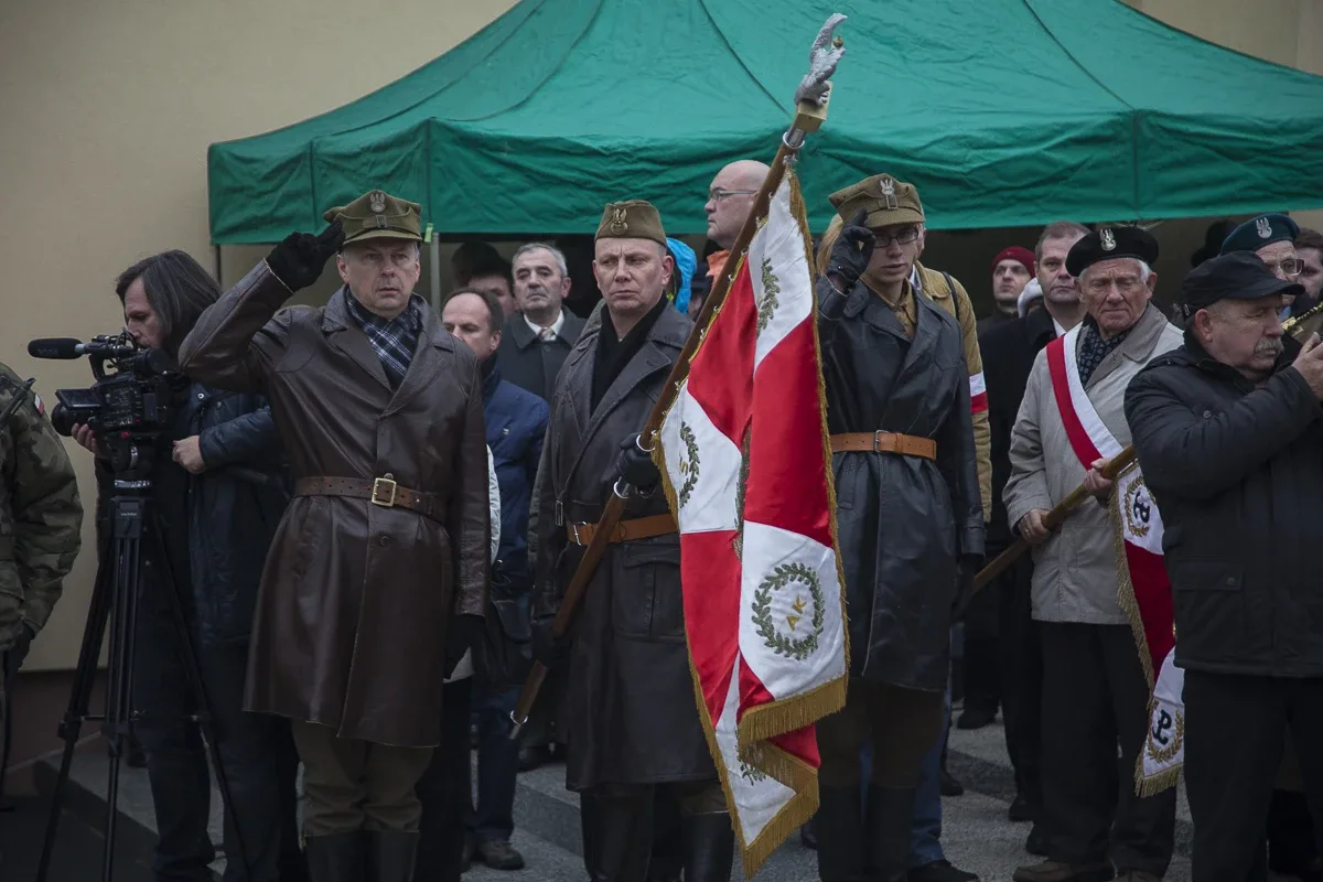 Uroczyste odsłonięcie pomnika ŻW (zdjęcia, wideo)