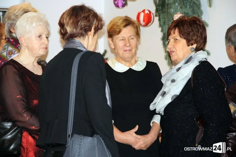 Wystawa bombek Klubu Kolorowej Nitki (zdjęcia)