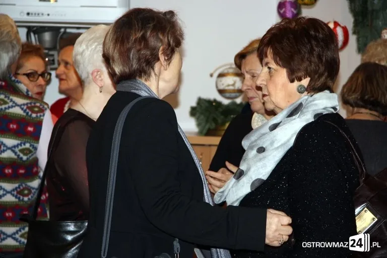 Wystawa bombek Klubu Kolorowej Nitki (zdjęcia)