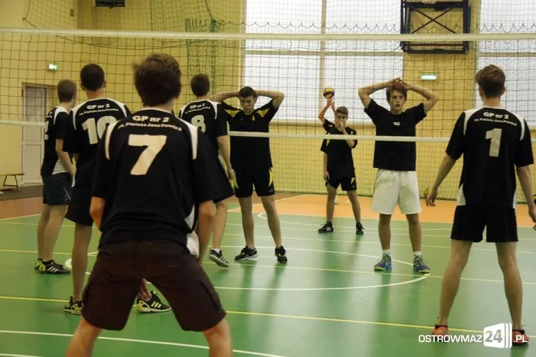 Miejska liga siatkówki chłopców (zdjęcia)