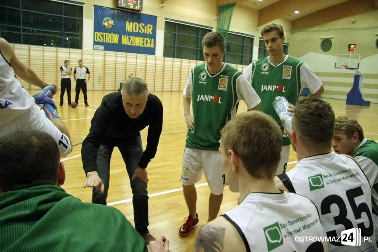 Sokół pokonuje wicelidera (zdjęcia)