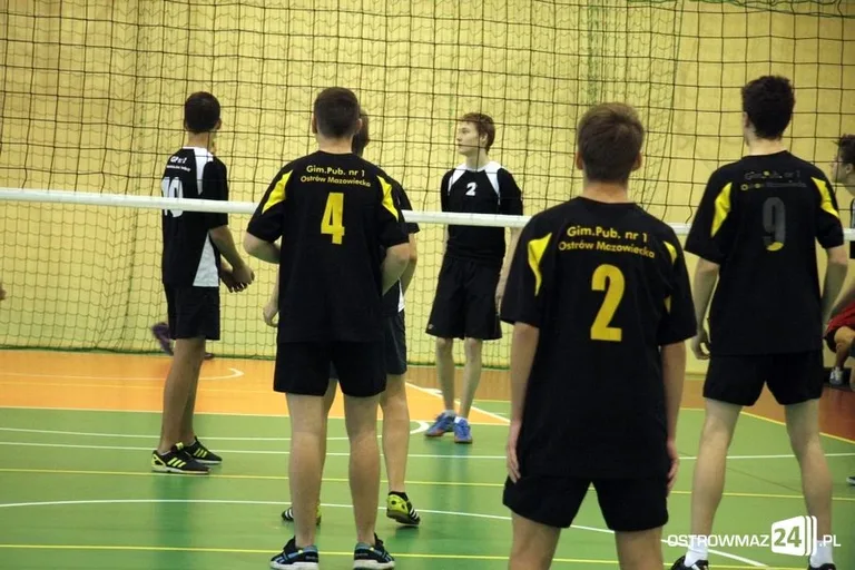 Miejska liga siatkówki chłopców (zdjęcia)