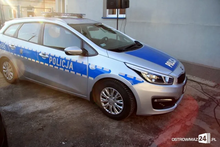 Nowe radiowozy w ostrowskiej policji (zdjęcia)