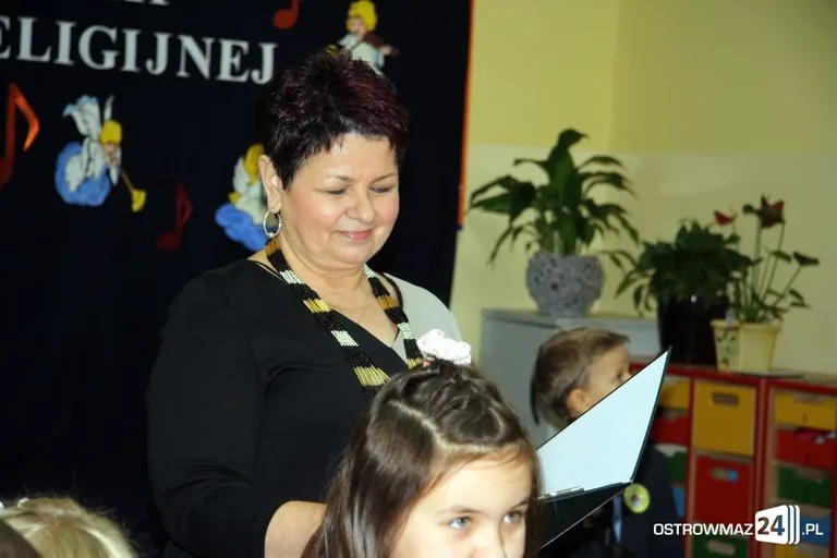 Przegląd piosenki religijnej (zdjęcia, wideo)