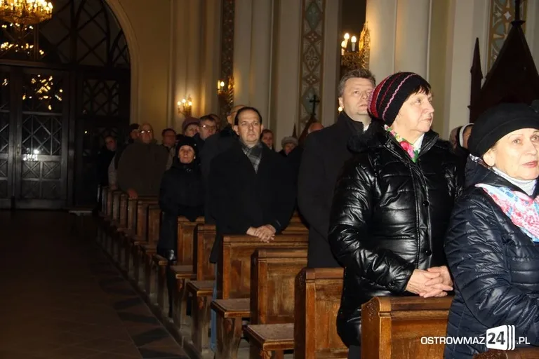 Samorządowcy z całego powiatu uczcili zmarłych