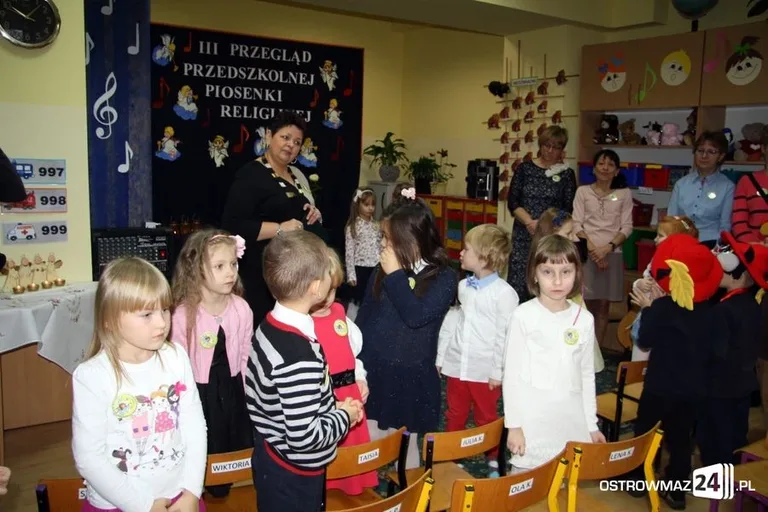 Przegląd piosenki religijnej (zdjęcia, wideo)
