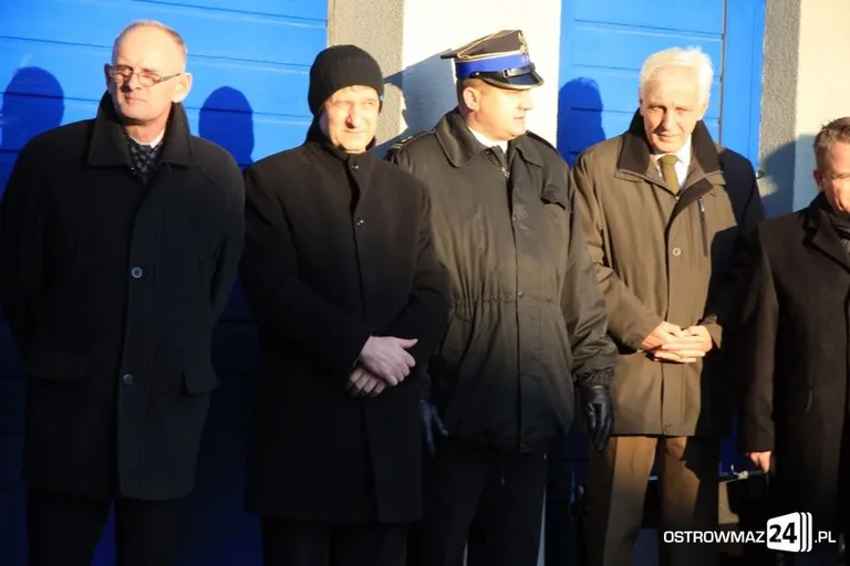 Nowe radiowozy w ostrowskiej policji (zdjęcia)