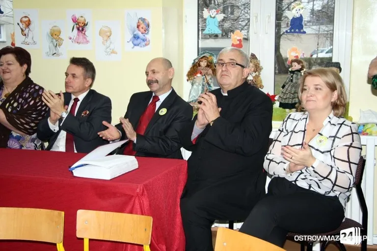 Przegląd piosenki religijnej (zdjęcia, wideo)