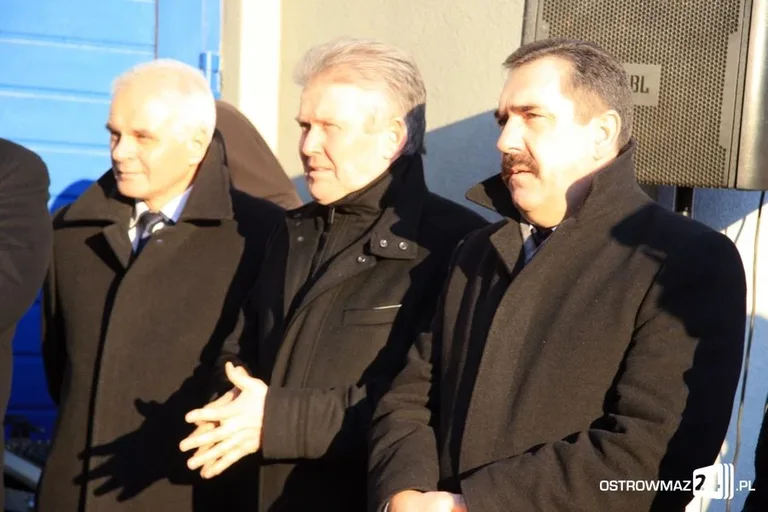 Nowe radiowozy w ostrowskiej policji (zdjęcia)