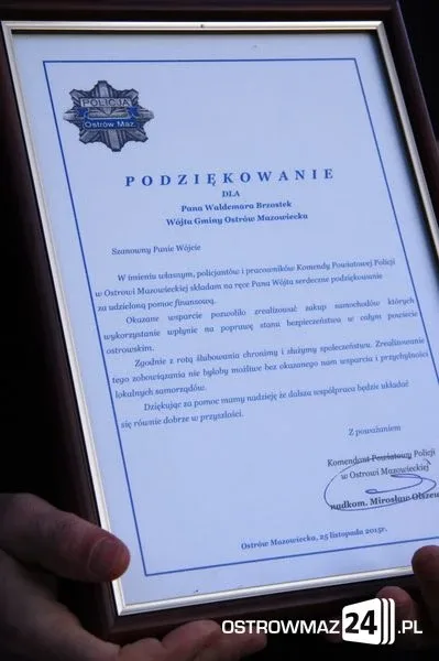 Nowe radiowozy w ostrowskiej policji (zdjęcia)