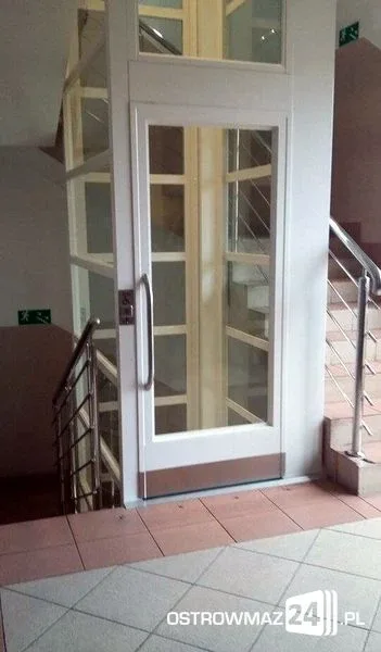 Winda w starostwie powiatowym (zdjęcia)