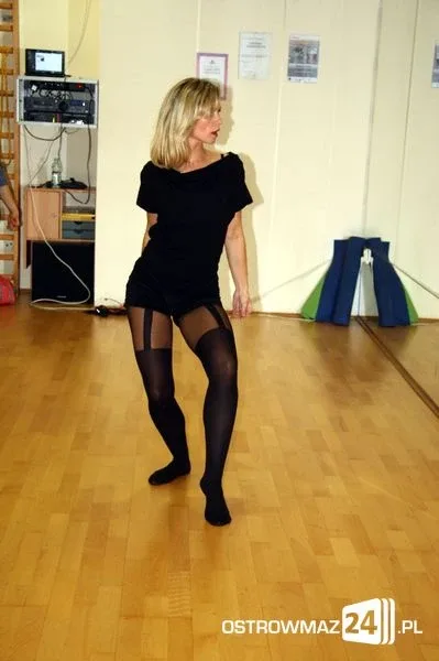 Burleska w MOSiR (zdjęcia, wideo)
