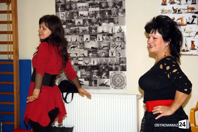Burleska w MOSiR (zdjęcia, wideo)