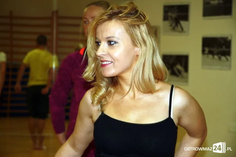 Burleska w MOSiR (zdjęcia, wideo)