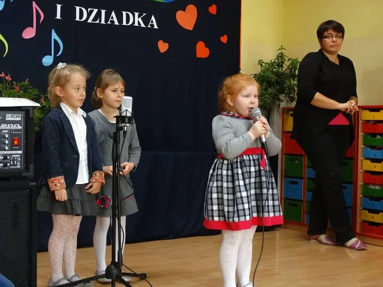 Śpiewająco w Miejskim Przedszkolu nr 1 (zdjęcia)