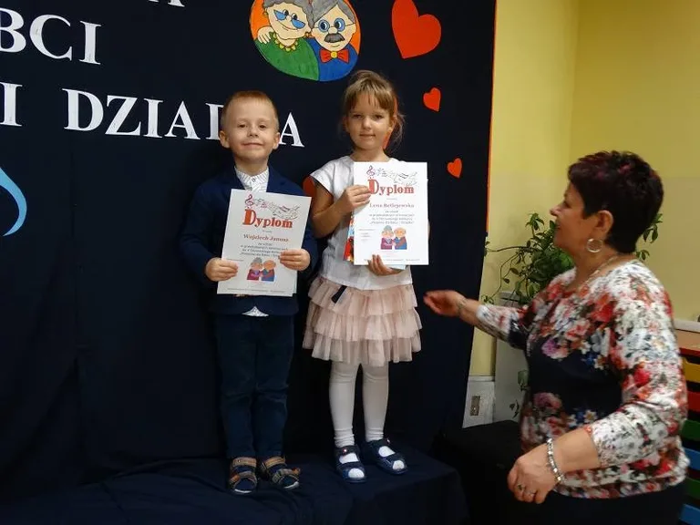 Śpiewająco w Miejskim Przedszkolu nr 1 (zdjęcia)
