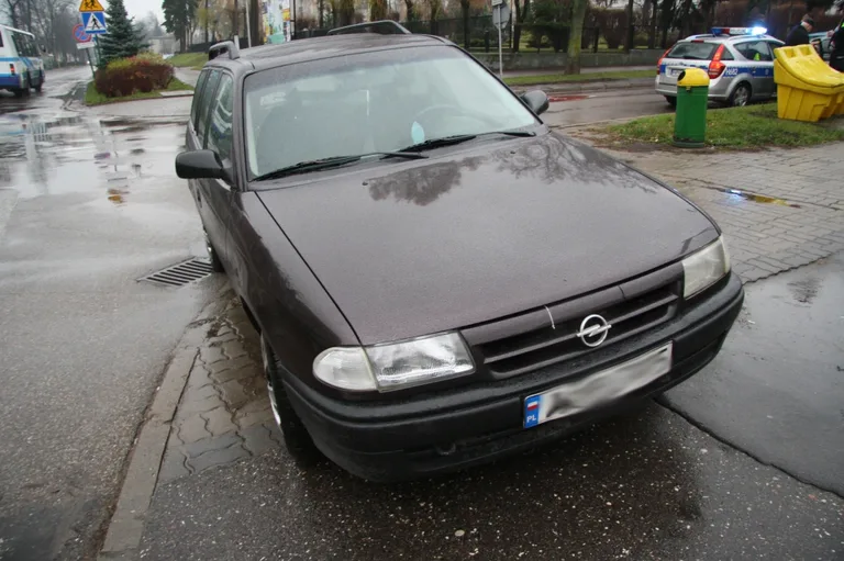85-latek nie udzielił pierwszeństwa (zdjęcia)