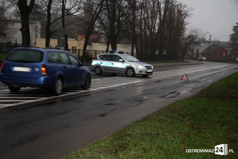Potrącenie pieszej na ul. Armii Krajowej (zdjęcia)