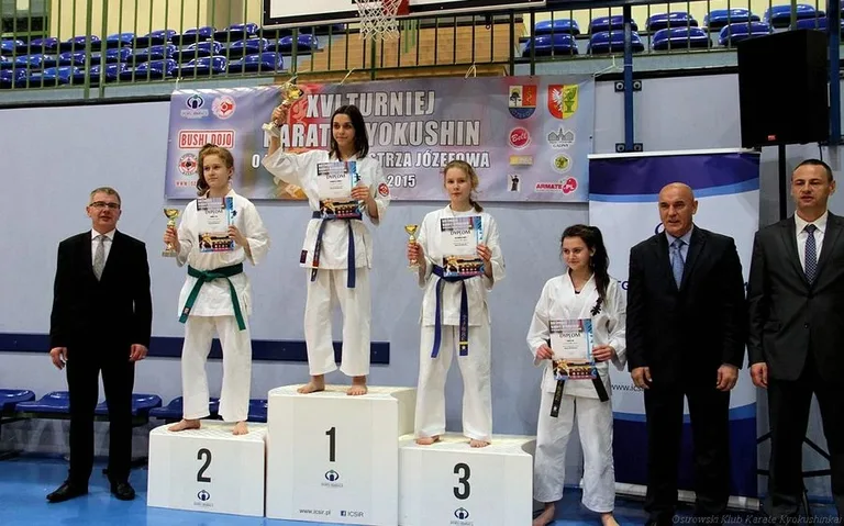 Karatecy OKKK z medalami w Józefowie (zdjęcia)