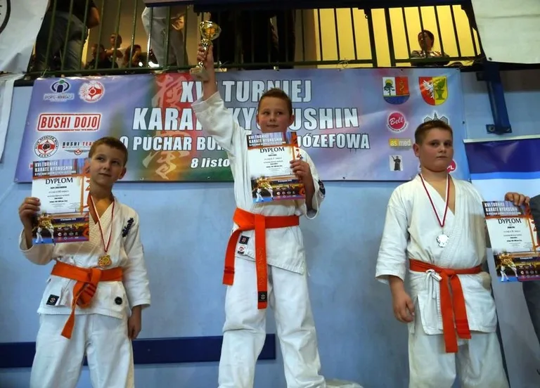 Karatecy OKKK z medalami w Józefowie (zdjęcia)
