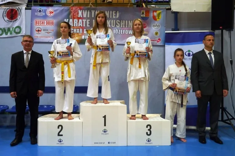 Karatecy OKKK z medalami w Józefowie (zdjęcia)