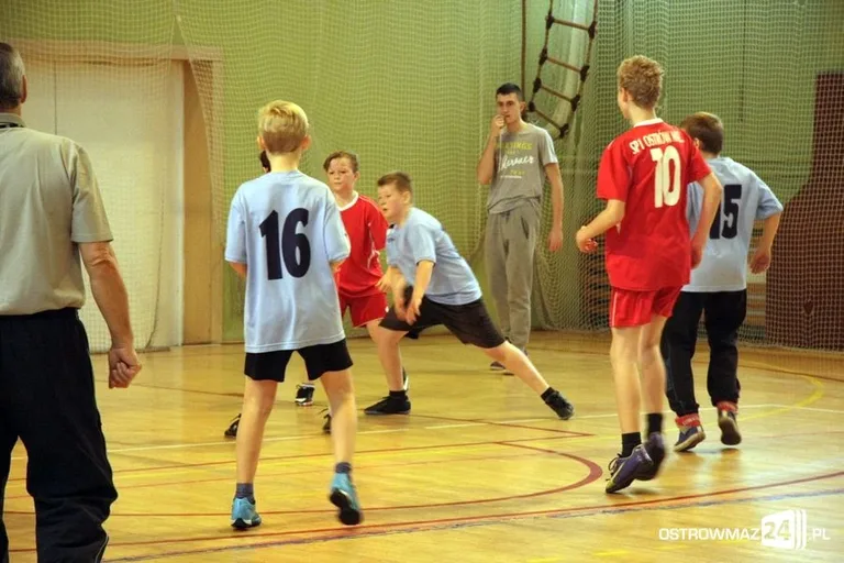 Wystartowała szkolna liga koszykówki (zdjęcia)
