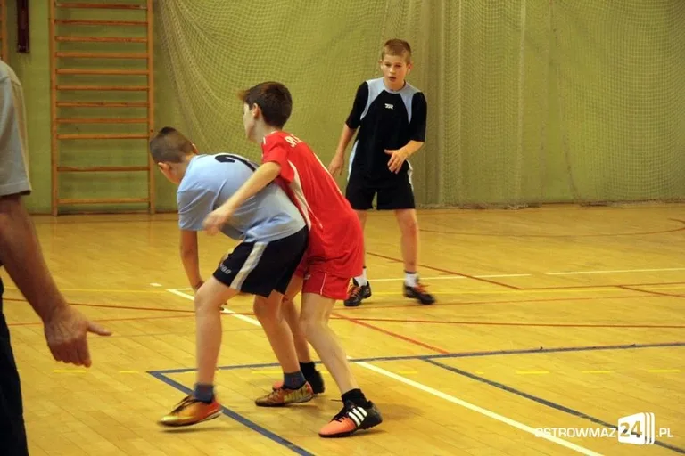 Wystartowała szkolna liga koszykówki (zdjęcia)