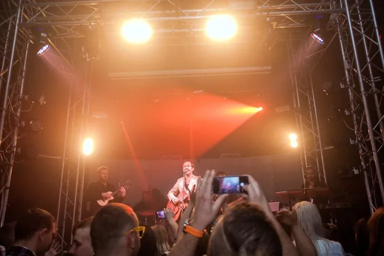 Sławomir w klubie Capitol (zdjęcia, wideo)
