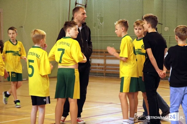 Wystartowała szkolna liga koszykówki (zdjęcia)