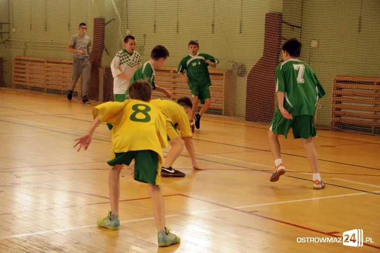 Wystartowała szkolna liga koszykówki (zdjęcia)