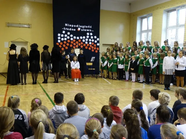 Niepodległość według uczniów SP nr 1 (zdjęcia)